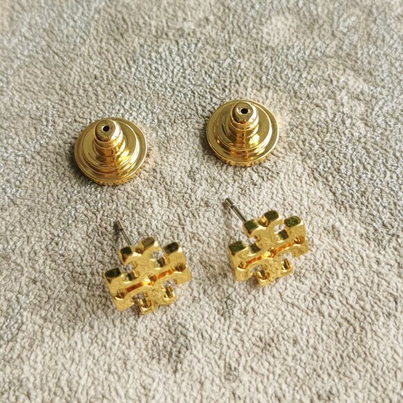 Tory Burch Kira Gold T-Logo Stud Earrings Jewelry - Picture 4 of 4
